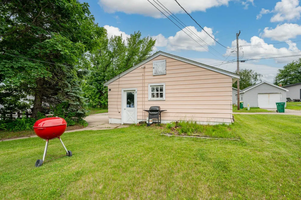 507 NW 16th Avenue Grand Rapids, MN 55744