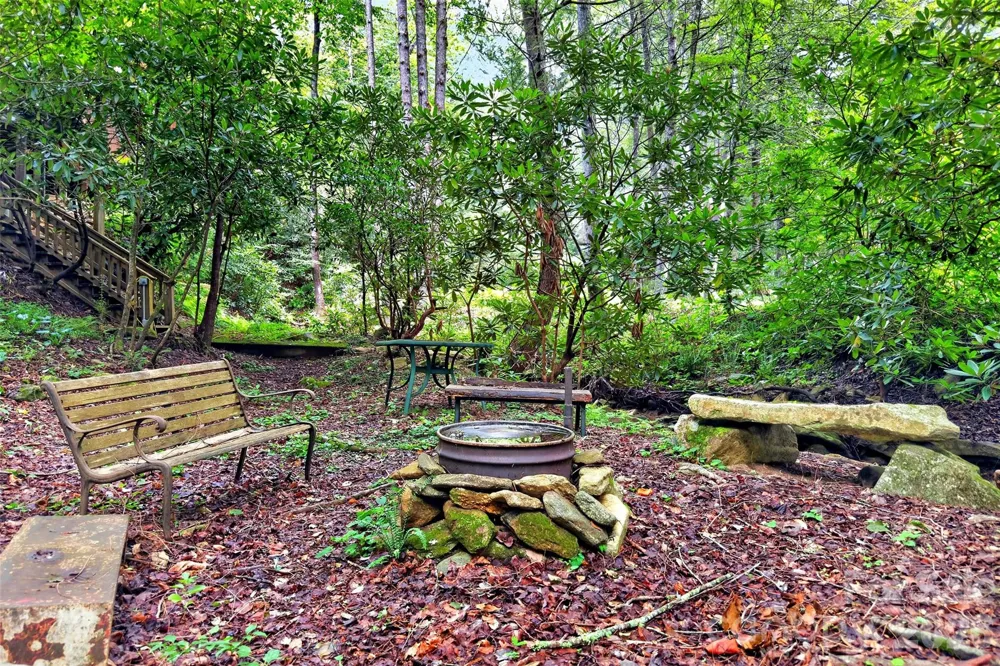 664 Paxton Creek Road Marion, NC 28752
