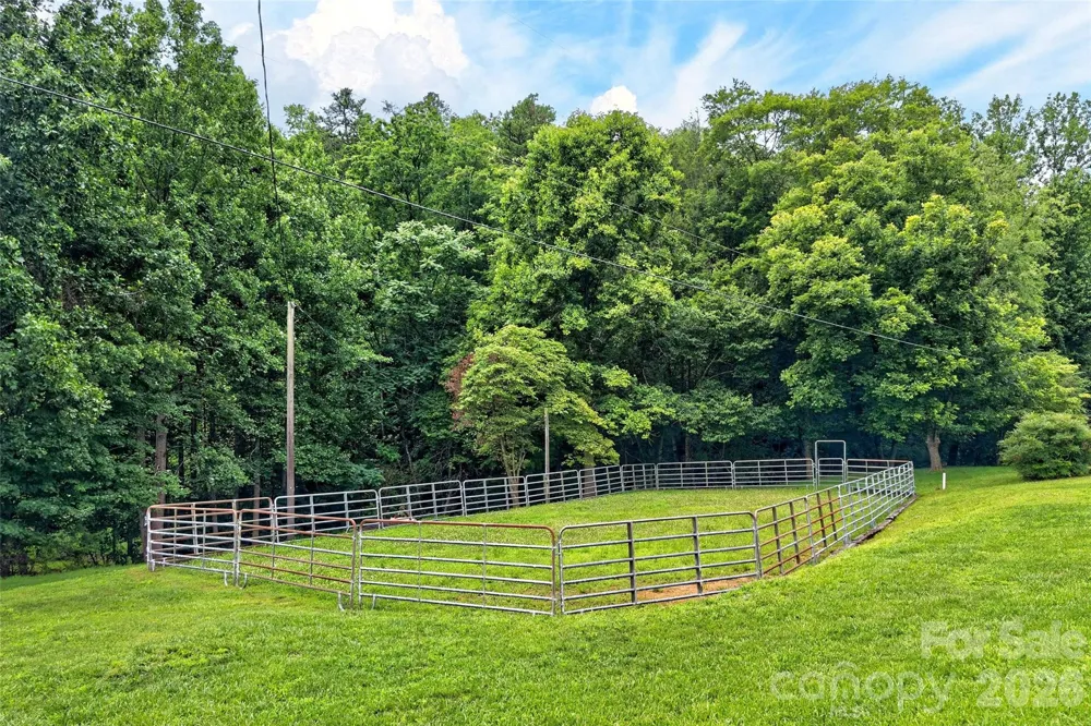 664 Paxton Creek Road Marion, NC 28752