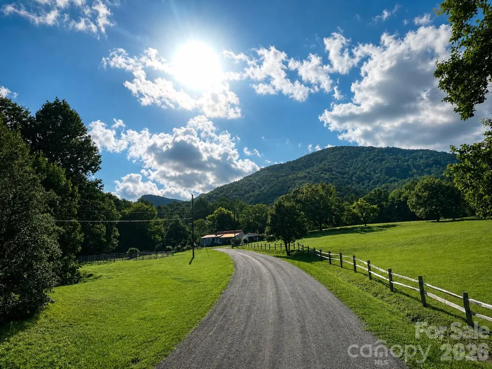 664 Paxton Creek Road Marion, NC 28752