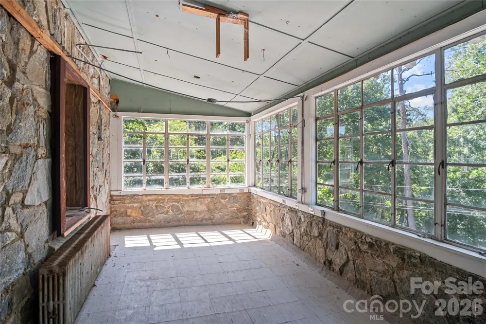 330 Carolina Drive Tryon, NC 28782