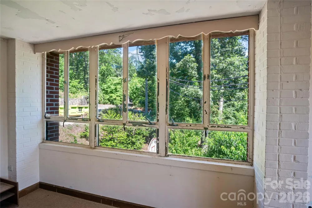 330 Carolina Drive Tryon, NC 28782