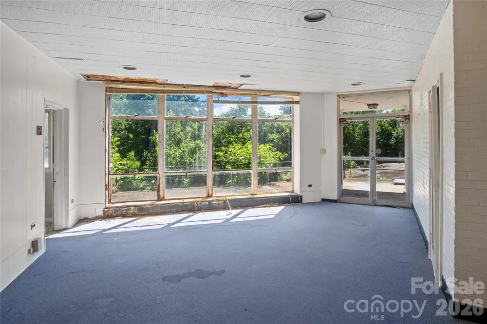 330 Carolina Drive Tryon, NC 28782