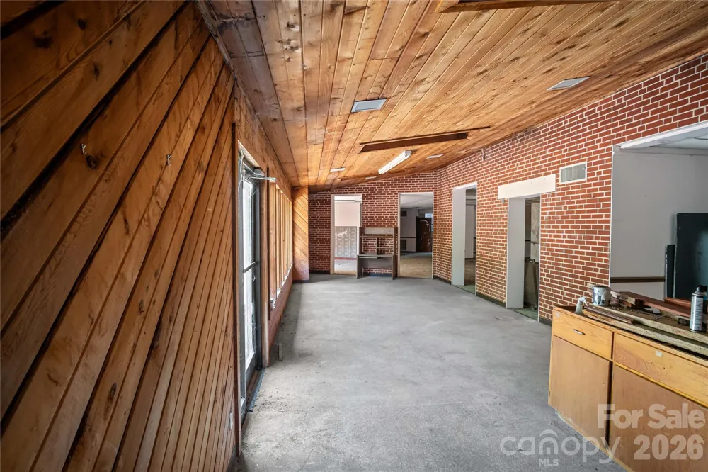 330 Carolina Drive Tryon, NC 28782