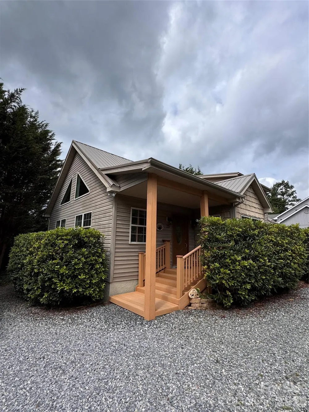 25 Elderberry Loop Newland, NC 28657