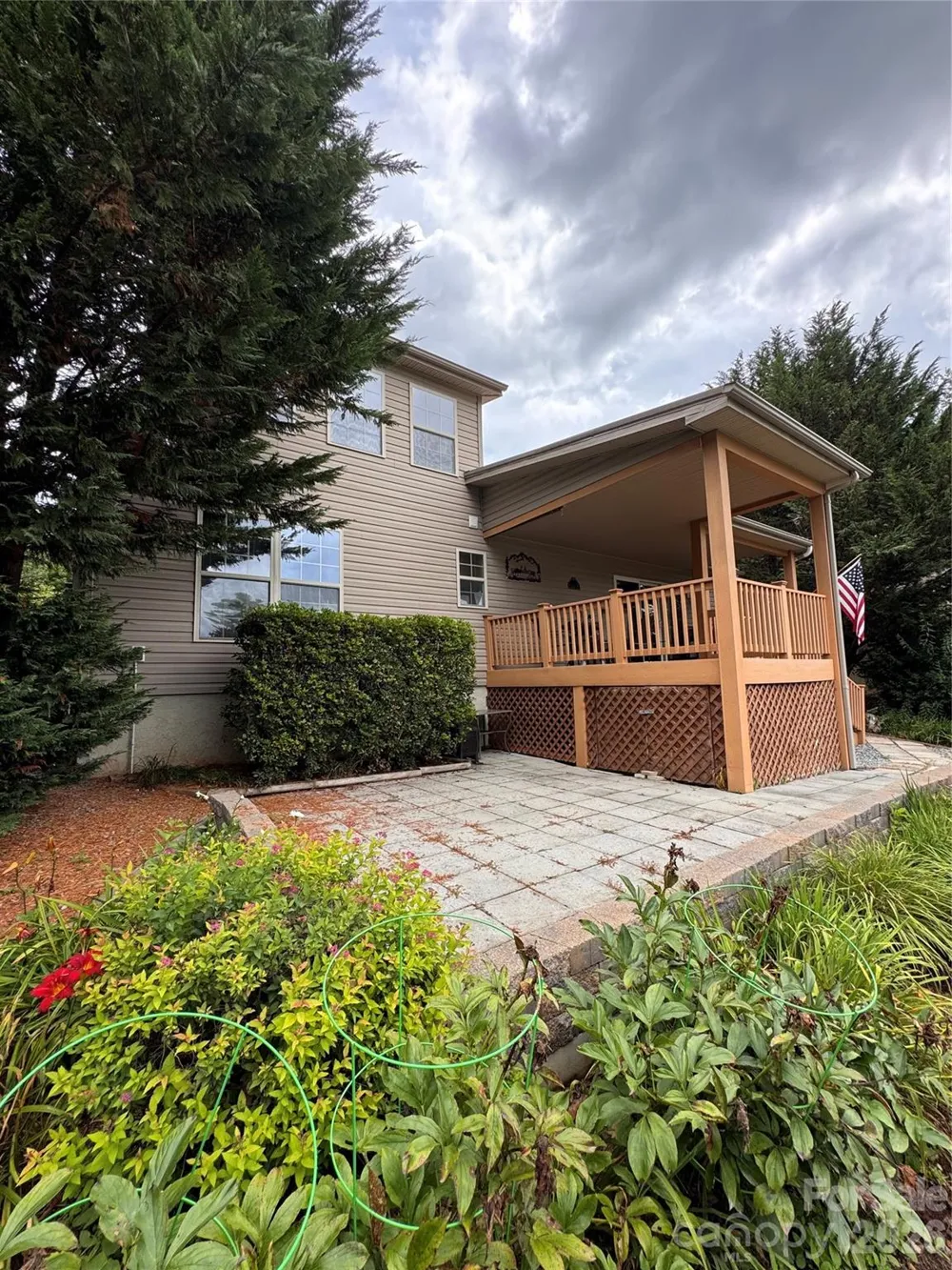 25 Elderberry Loop Newland, NC 28657