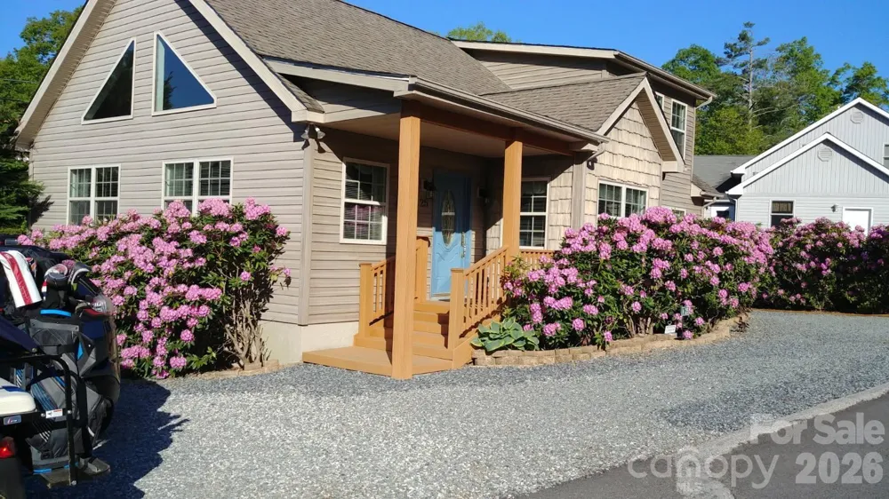 25 Elderberry Loop Newland, NC 28657