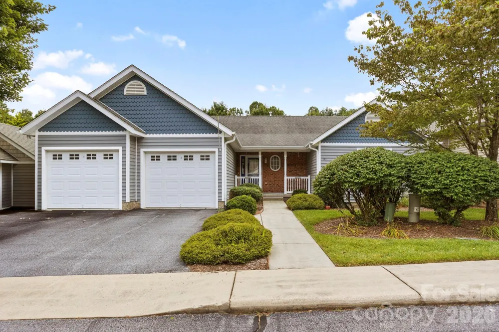315 Charlestown Drive Hendersonville, NC 28792