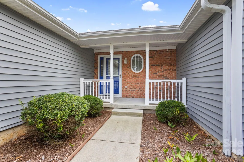 315 Charlestown Drive Hendersonville, NC 28792