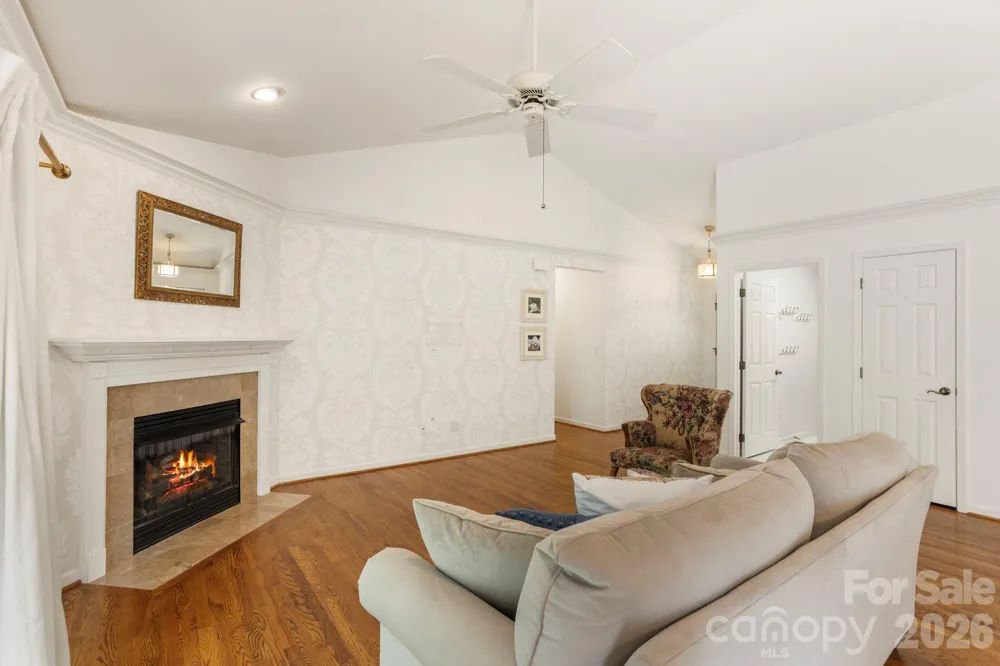 315 Charlestown Drive Hendersonville, NC 28792