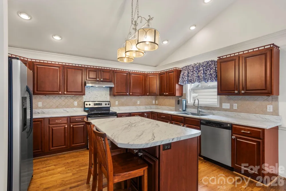 315 Charlestown Drive Hendersonville, NC 28792