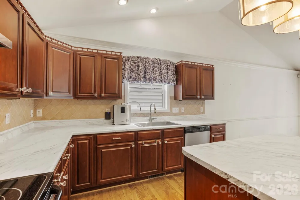 315 Charlestown Drive Hendersonville, NC 28792