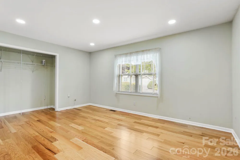 315 Charlestown Drive Hendersonville, NC 28792