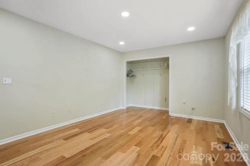 315 Charlestown Drive Hendersonville, NC 28792