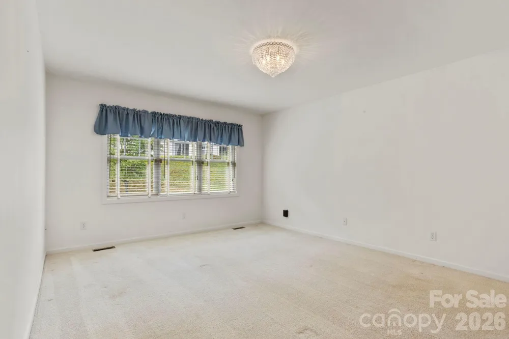 315 Charlestown Drive Hendersonville, NC 28792