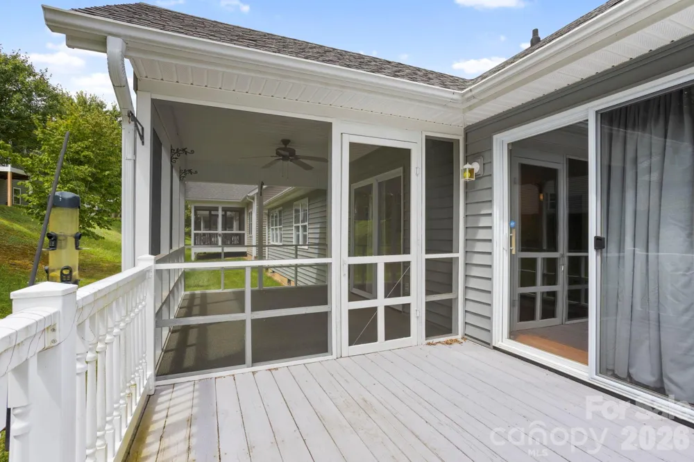 315 Charlestown Drive Hendersonville, NC 28792