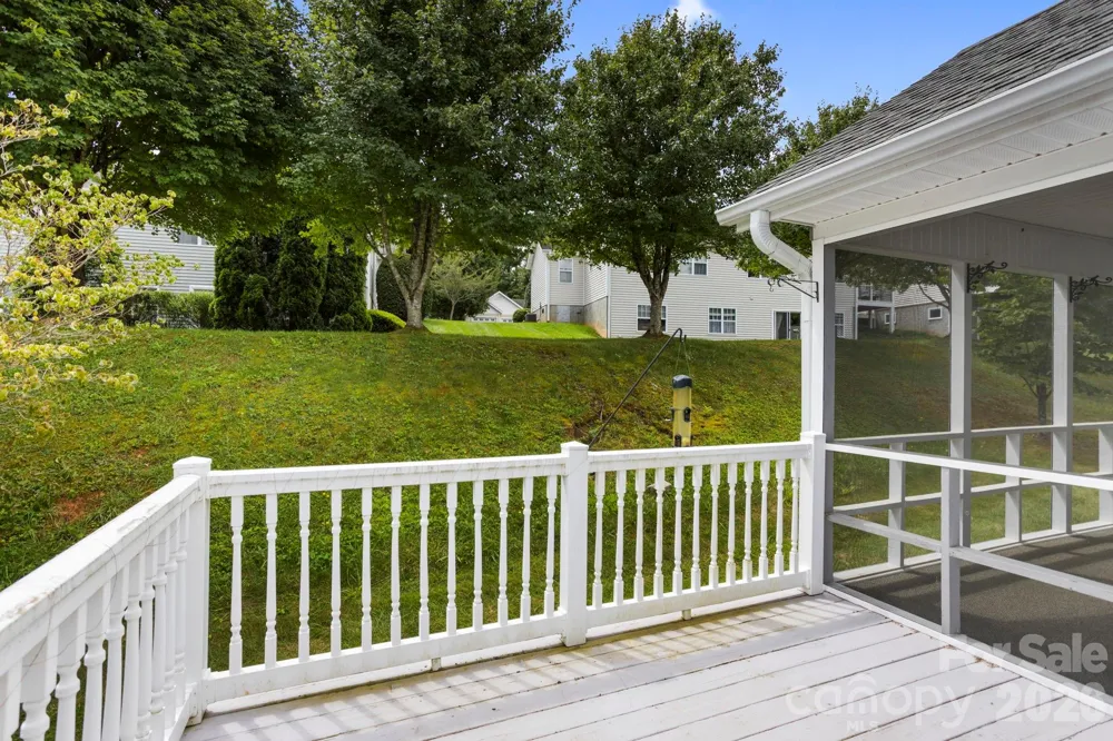 315 Charlestown Drive Hendersonville, NC 28792