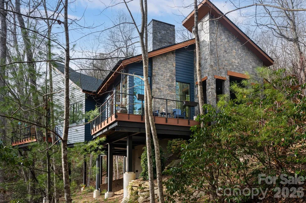 208 Glenroy Court Flat Rock, NC 28731
