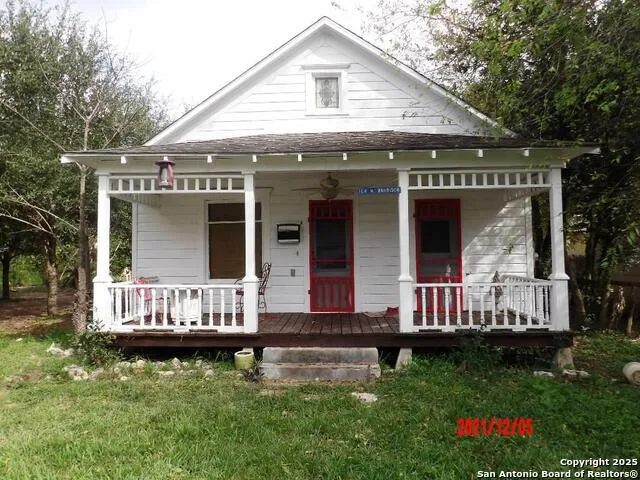 104 - 106 Harrison Street Beeville, TX 78102