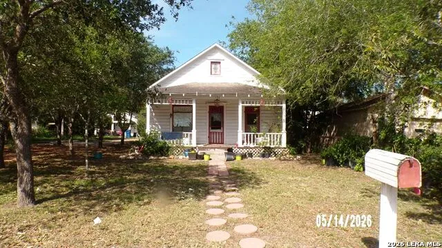 104 - 106 Harrison Street Beeville, TX 78102