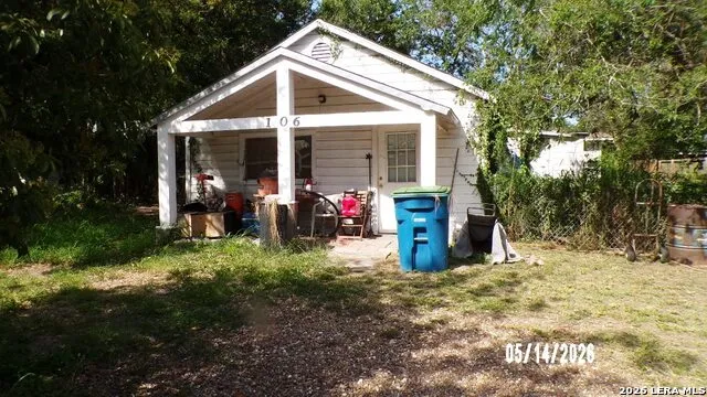 104 - 106 Harrison Street Beeville, TX 78102