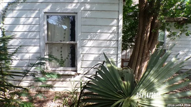104 - 106 Harrison Street Beeville, TX 78102