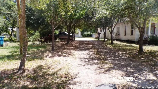 104 - 106 Harrison Street Beeville, TX 78102