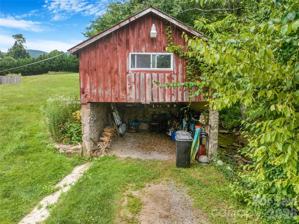 50 Rocky Branch Road Waynesville, NC 28786