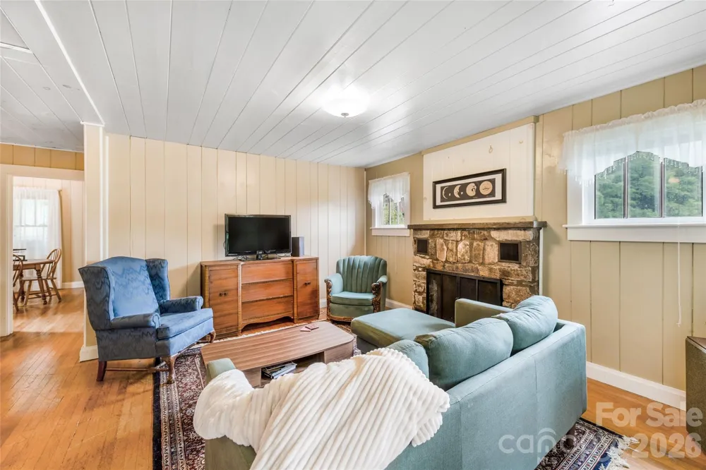 50 Rocky Branch Road Waynesville, NC 28786
