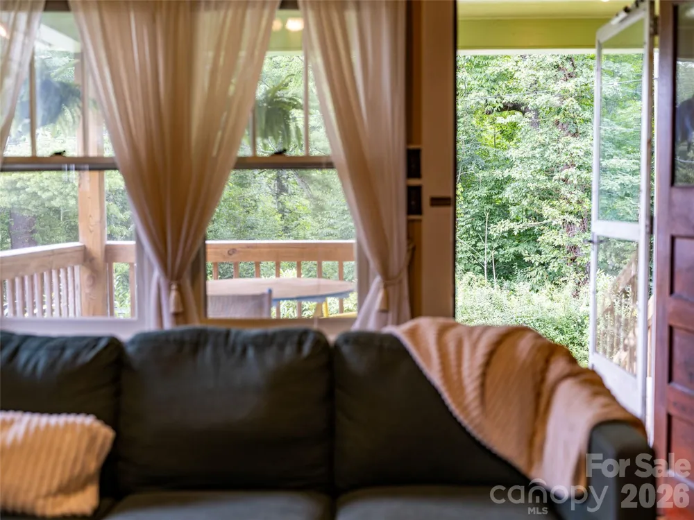50 Rocky Branch Road Waynesville, NC 28786