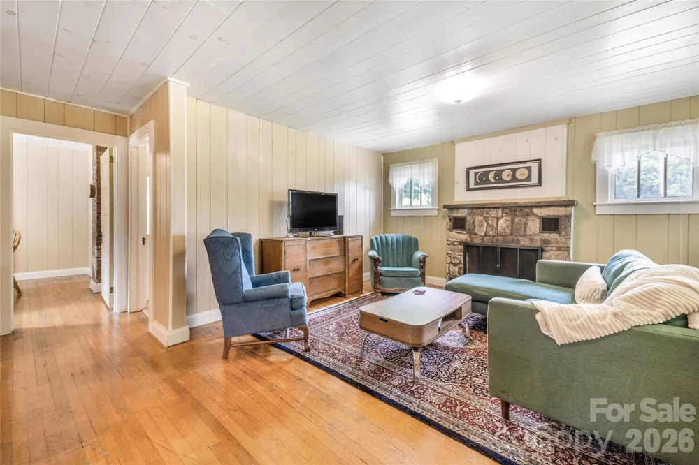50 Rocky Branch Road Waynesville, NC 28786