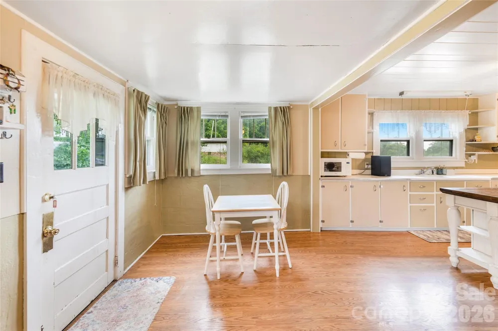 50 Rocky Branch Road Waynesville, NC 28786