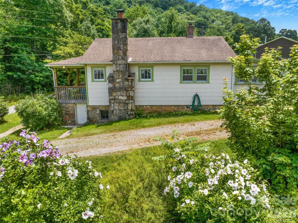50 Rocky Branch Road Waynesville, NC 28786