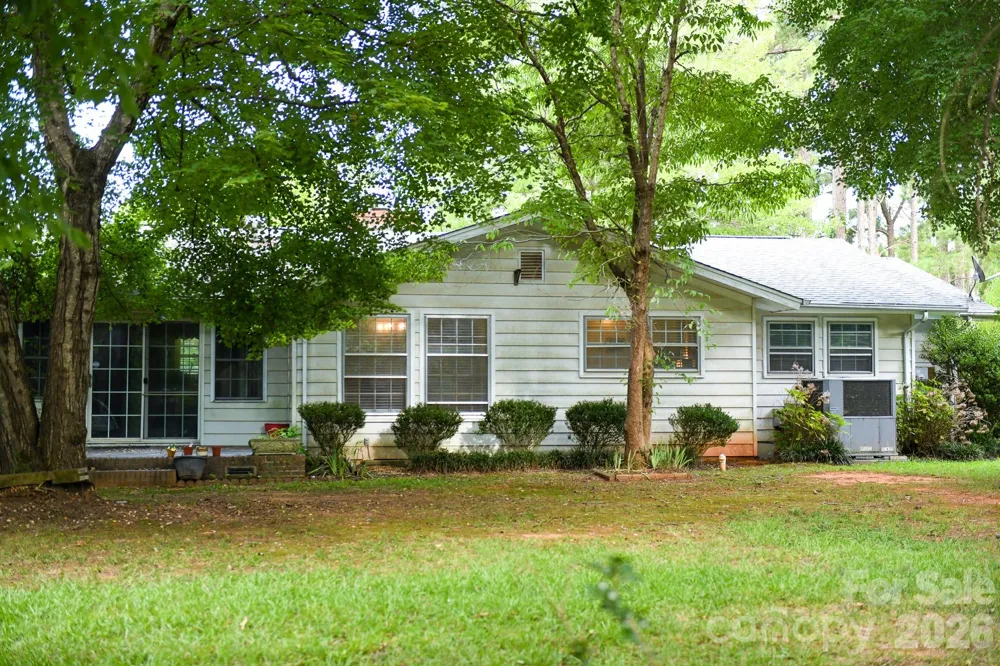 616 Pineview Lakes Road Chester, SC 29706