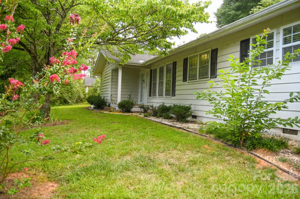 616 Pineview Lakes Road Chester, SC 29706