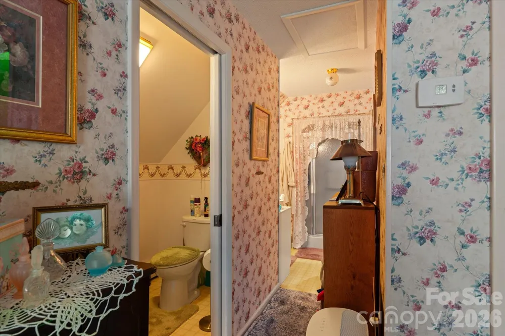 530 West Side Road Burnsville, NC 28714