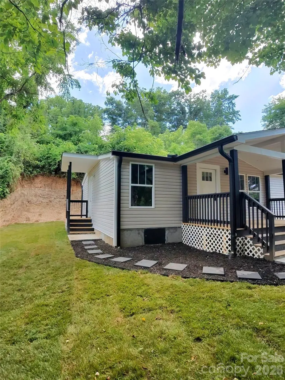 64 P J DRIVE Waynesville, NC 28786