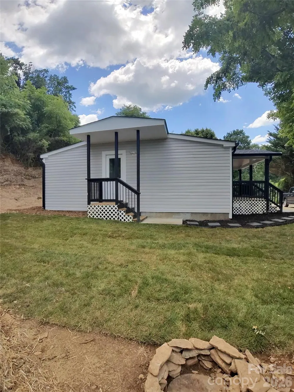 64 P J DRIVE Waynesville, NC 28786
