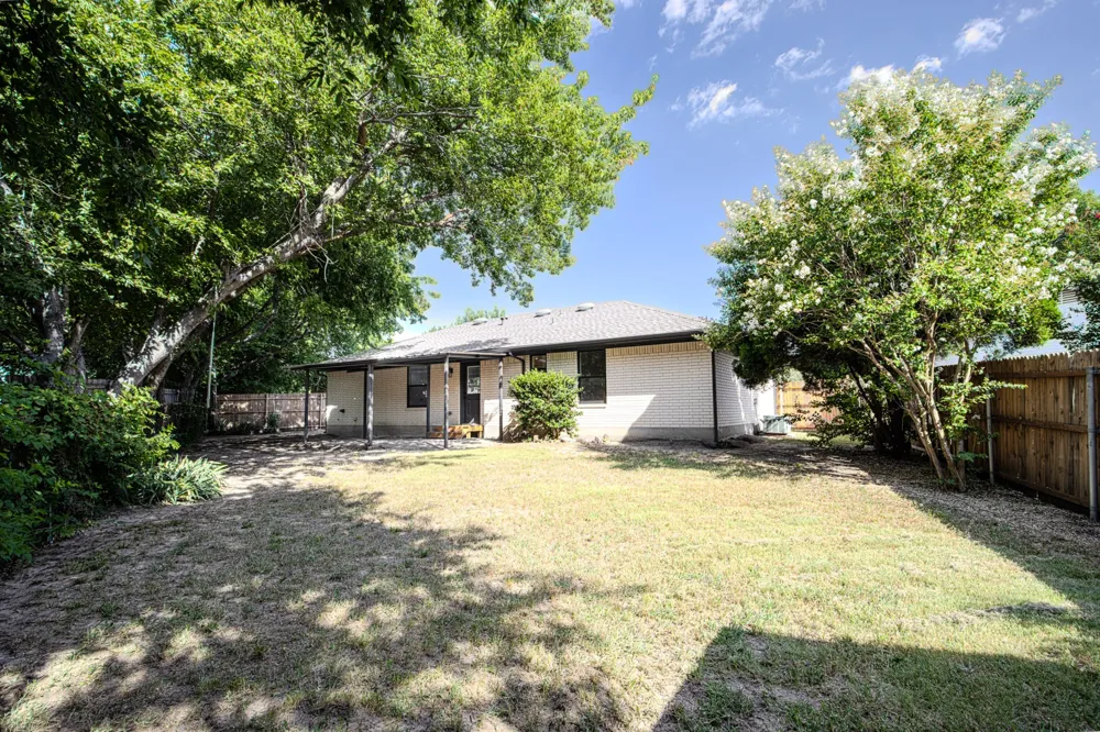 815 Steve Ct Sanger, TX 76266