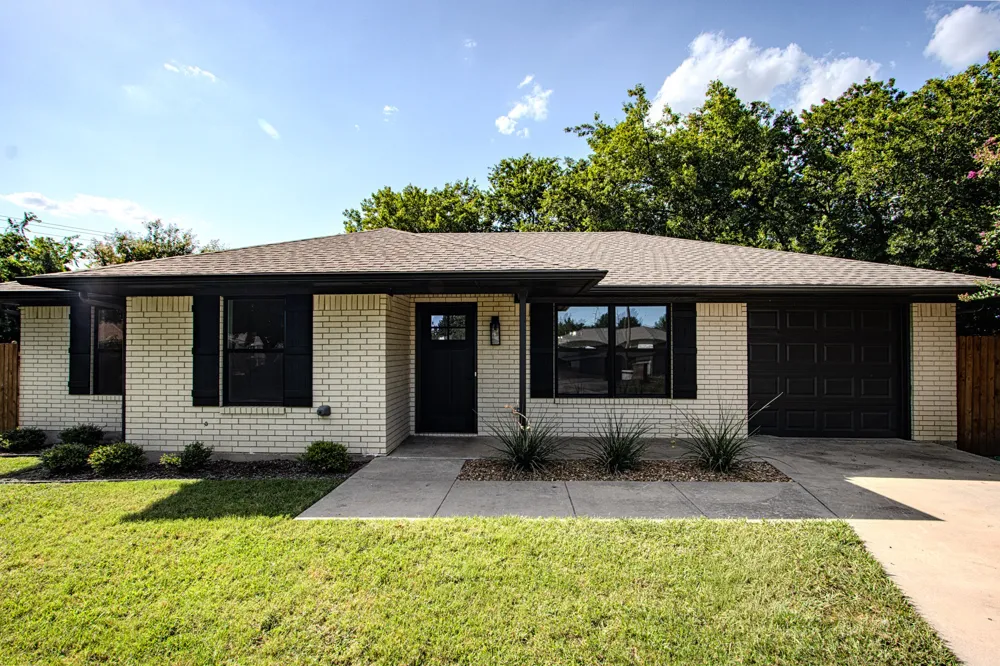 815 Steve Ct Sanger, TX 76266