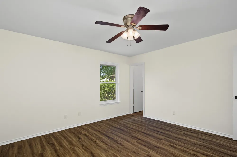 815 Steve Ct Sanger, TX 76266