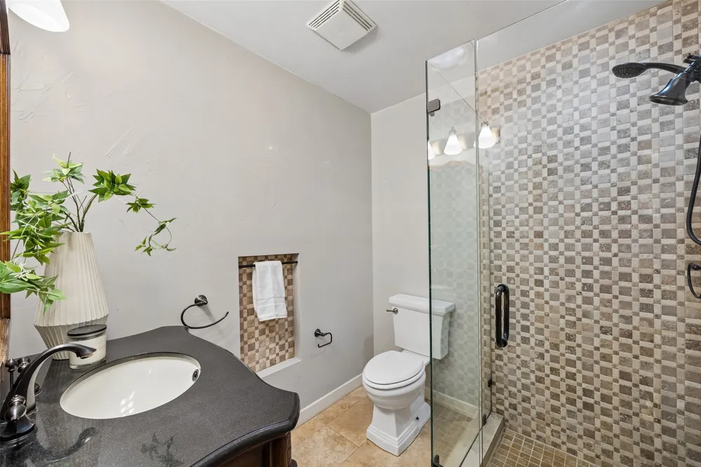 504 Monssen Drive Dallas, TX 75224