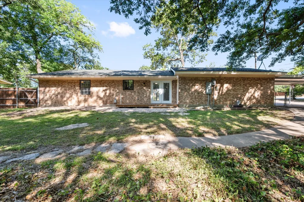 1702 Lazy U Drive Canton, TX 75103