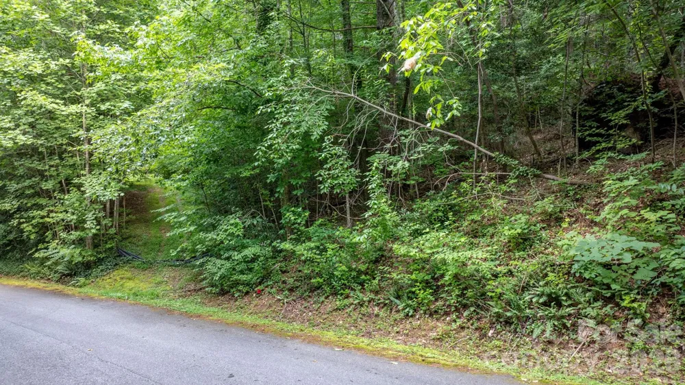 2945 Rockwood Drive Lenoir, NC 28645