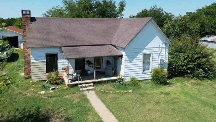 10723 County Road 539 Hico, TX 76457