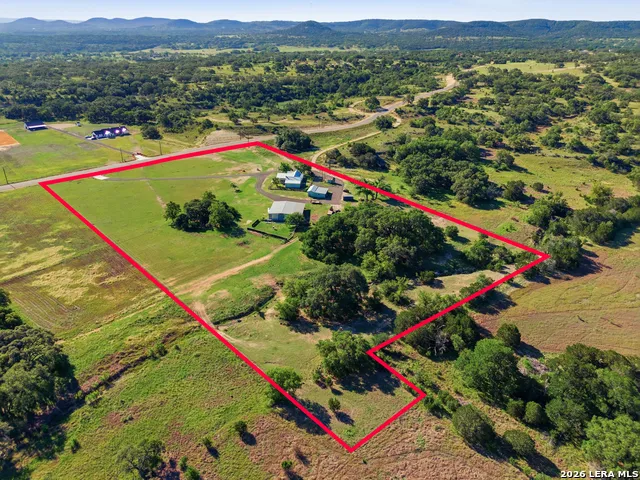 835 WINANS RANCH RD Bandera, TX 78003