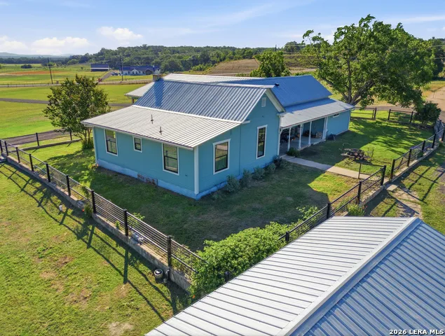 835 WINANS RANCH RD Bandera, TX 78003