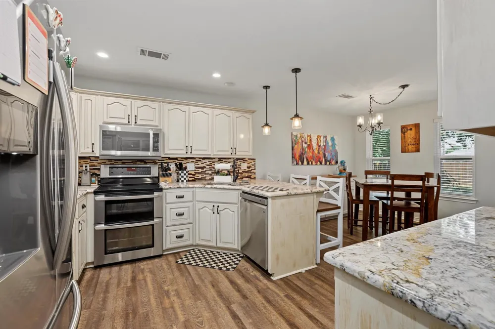 202 Daniel Court Collinsville, TX 76233