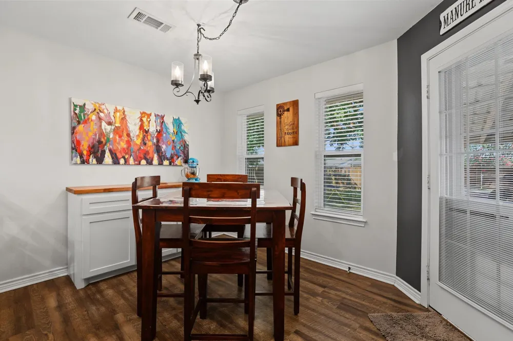 202 Daniel Court Collinsville, TX 76233