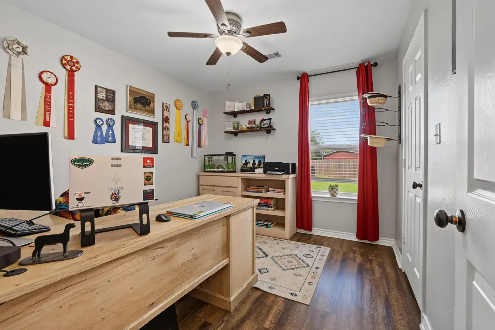 202 Daniel Court Collinsville, TX 76233